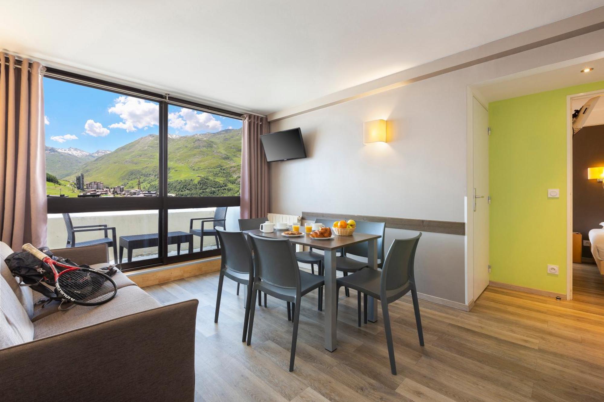 Sowell Residences Pierre Blanche Сен-Мартен-дьо-Белвил Екстериор снимка