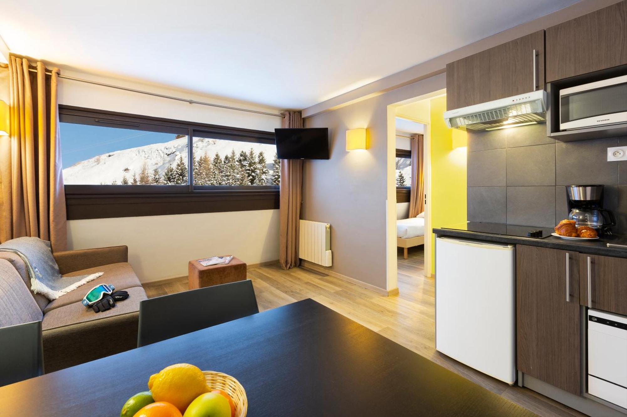 Sowell Residences Pierre Blanche Сен-Мартен-дьо-Белвил Екстериор снимка